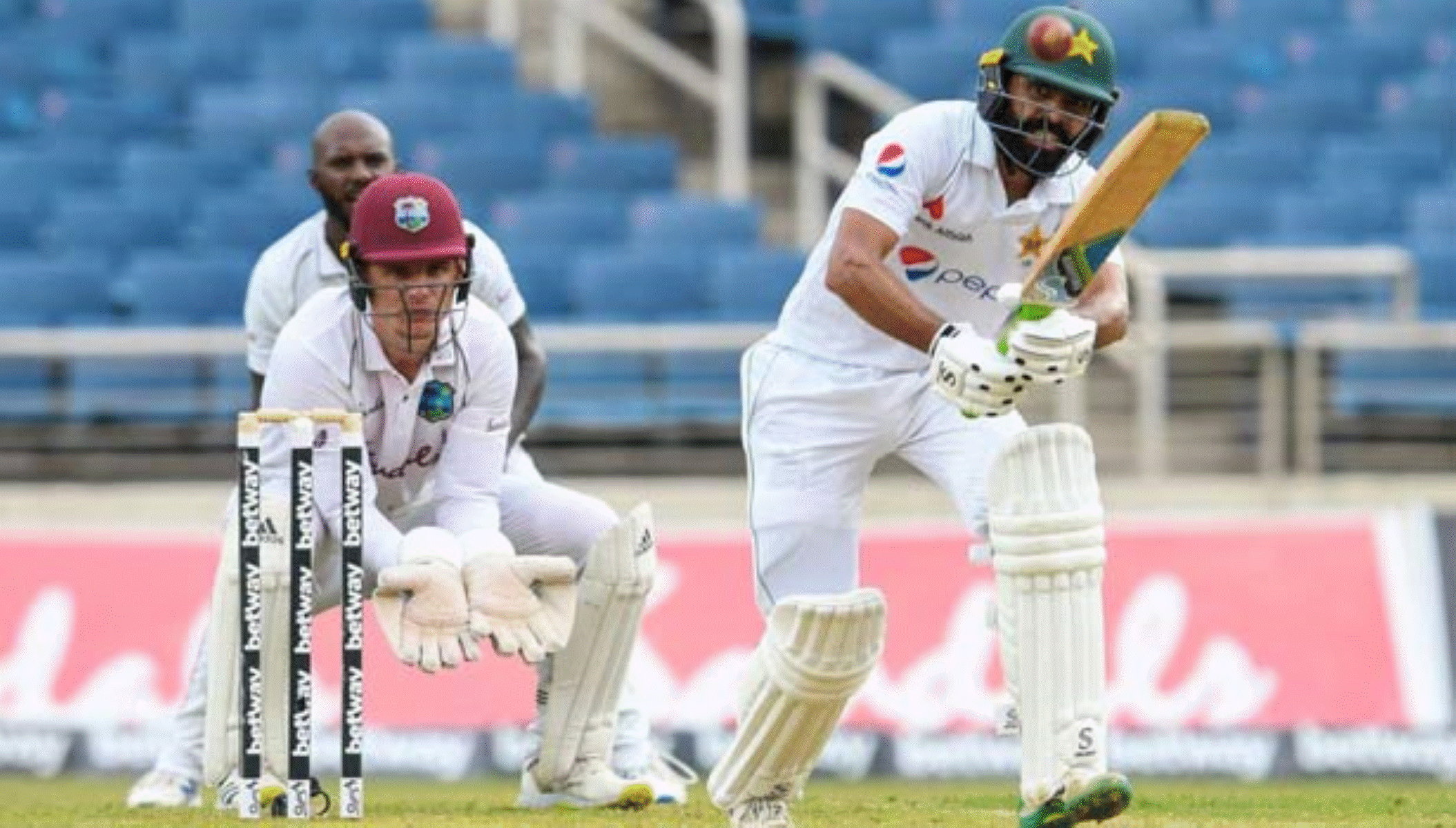 ஜமைக்கா டெஸ்டில் த்ரில் வெற்றி பெற்ற மேற்கிந்திய தீவுகள் அணி!