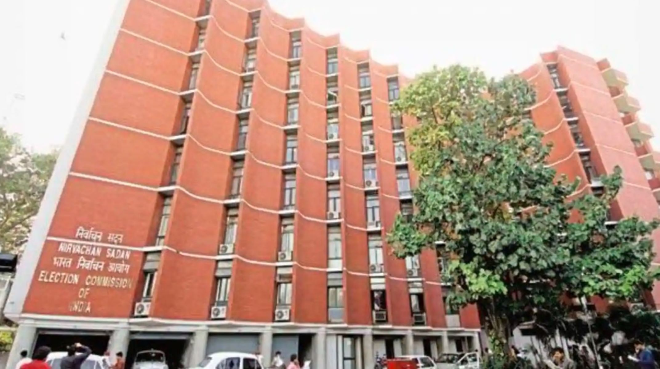 பரபரப்பான அரசியல் சூழ்நிலையில் தமிழகத்திற்கு வரும் மூன்று மாநிலங்களவை இடங்களுக்கான தேர்தல்! வெல்லப்போவது யார்?