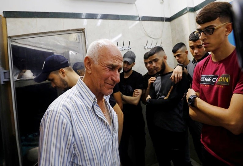 இஸ்ரேல் போலீசார் செய்த செயல்! வன்மையாக கண்டித்த பாலஸ்தீன அரசு!