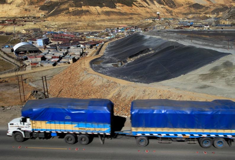 பேருந்து கவிழ்ந்ததால் ஏற்பட்ட விபத்து! சுரங்க தொழிலாளர்கள் 15 பேர் பலி!