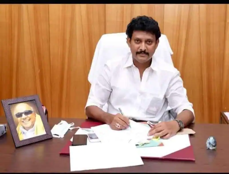 தமிழத்தில் பள்ளிகள் திறப்பது எப்போது? விளக்கமளித்தார் கல்வியமைச்சர்!