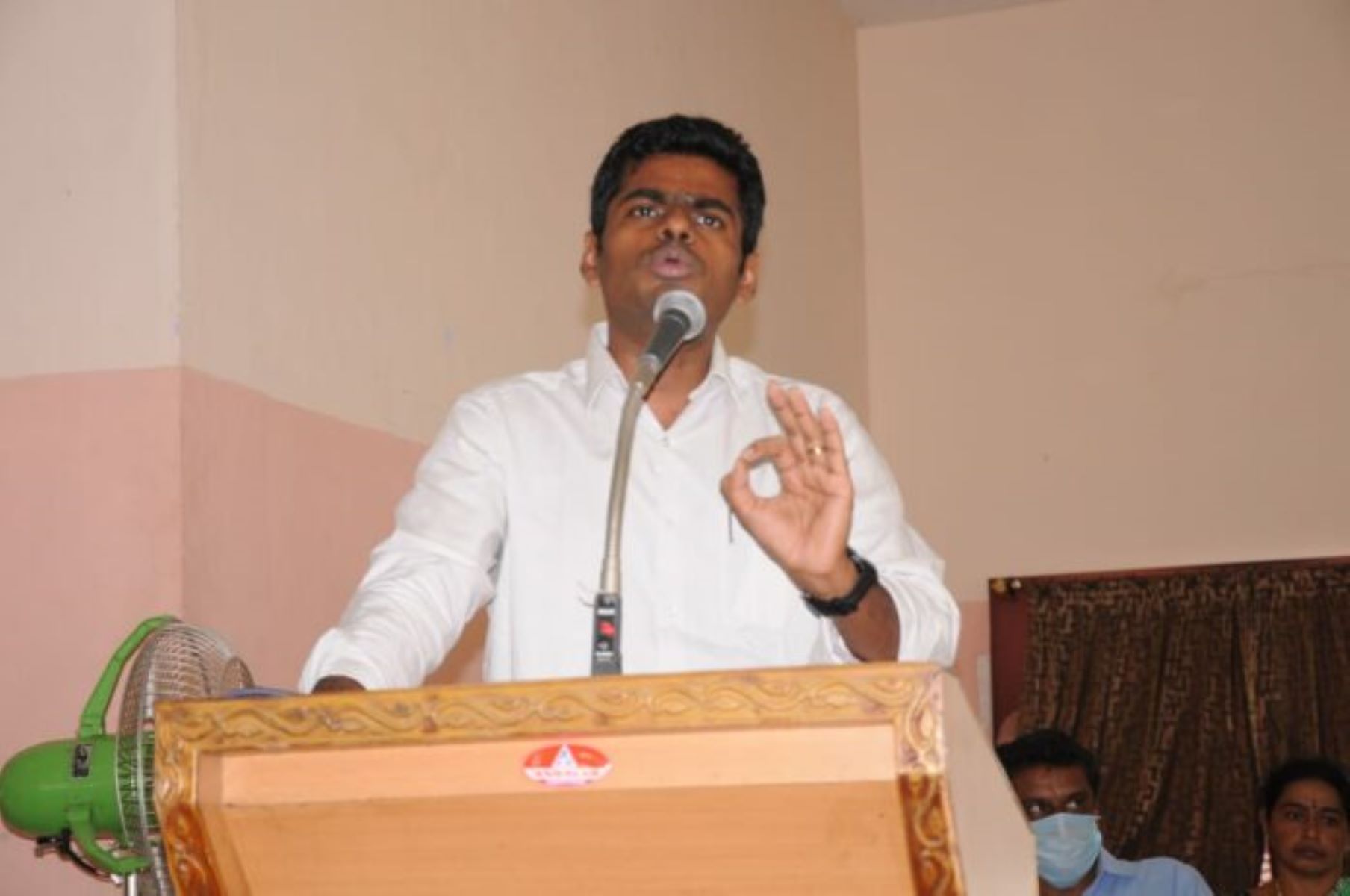 கல்யாணராமன் கைது விவகாரம்! தமிழக அரசை மிரட்டிய பாஜக தலைமை!