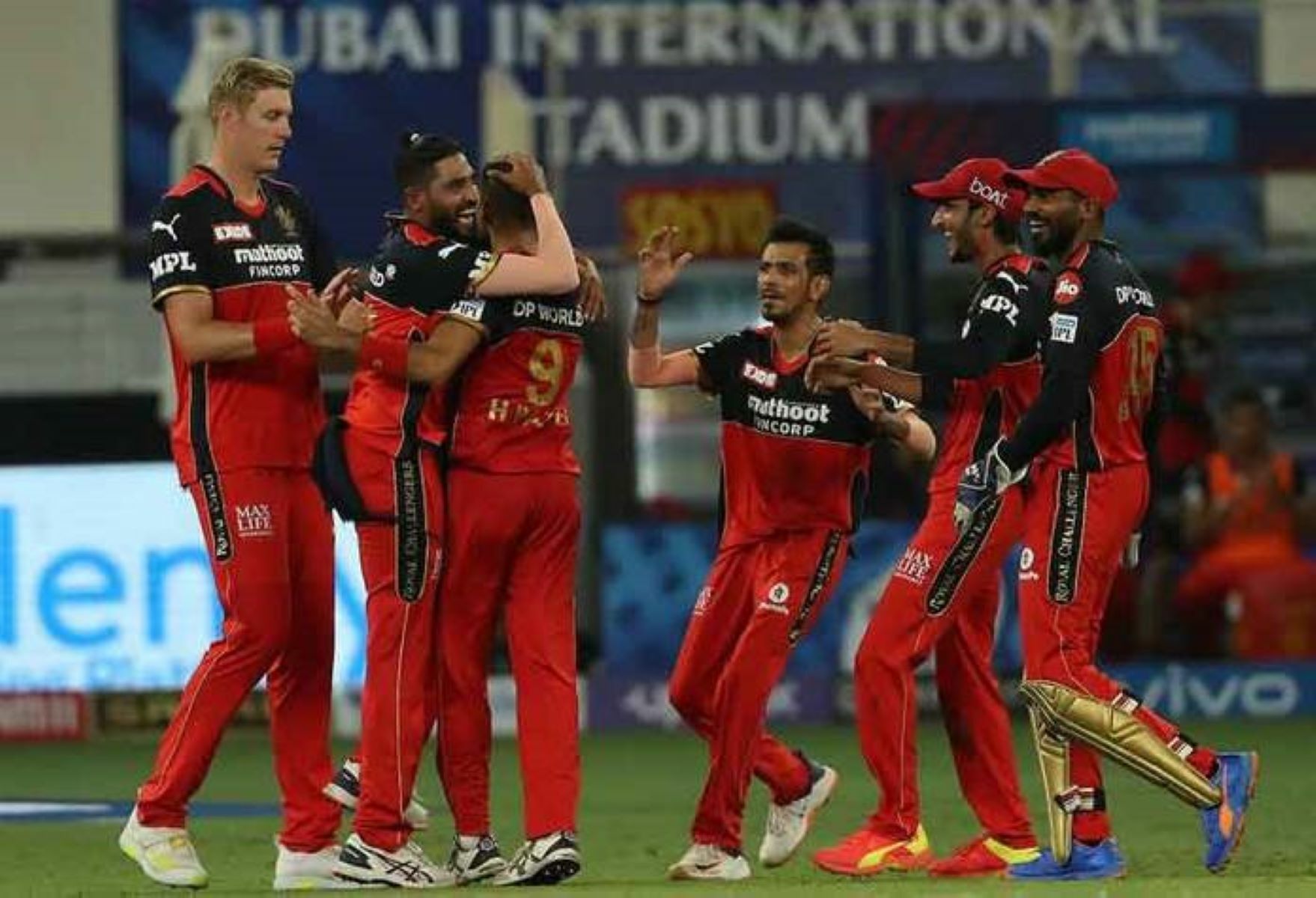 ஐபிஎல் கிரிக்கெட் போட்டி! பெங்களூரிடம் சரிந்தது மும்பை!