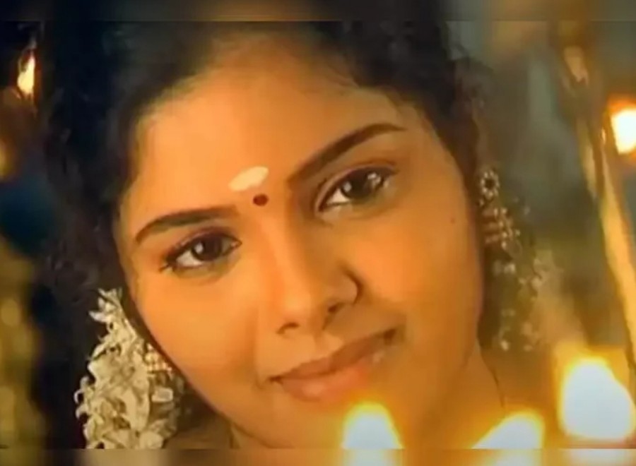 மெட்டி ஒலி சீரியல் நடிகை விஜி திடீர் மரணம்..ரசிகர்கள் அதிர்ச்சி.!!