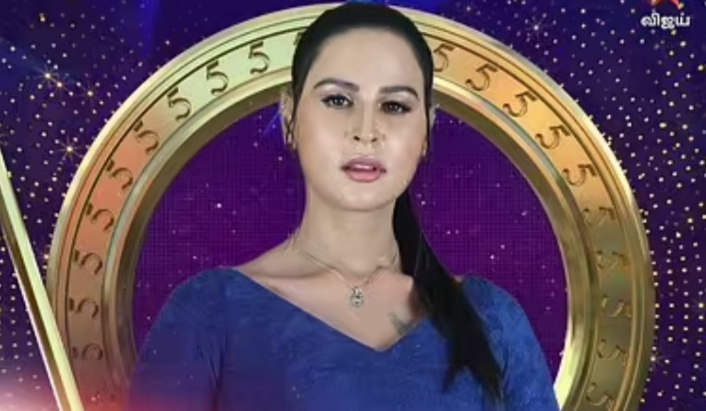 பிக்பாஸ் வீட்டிலிருந்து வெளியேறிய நமீதா இப்போ என்ன செய்கிறார் தெரியுமா.? வைரலாகும் வீடியோ.!!