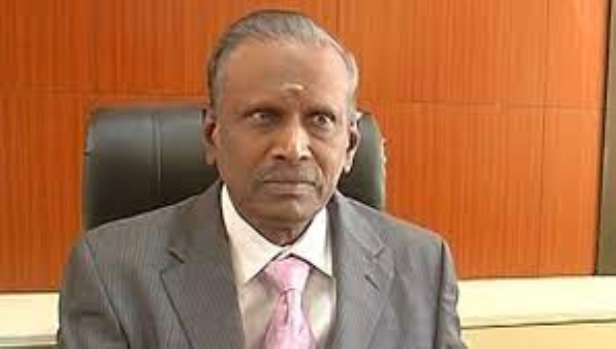 விசாரணையை தடை செய்க! மடியில் கனம் இருந்தால் தான் வழியில் பயம் இருக்கும்!