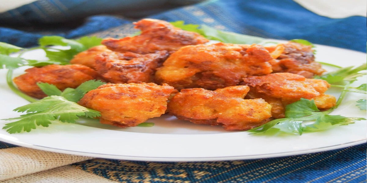 காலிப்ளவர் பக்கோடாவில் ரத்தத்துடன் பேண்டேஜ்!