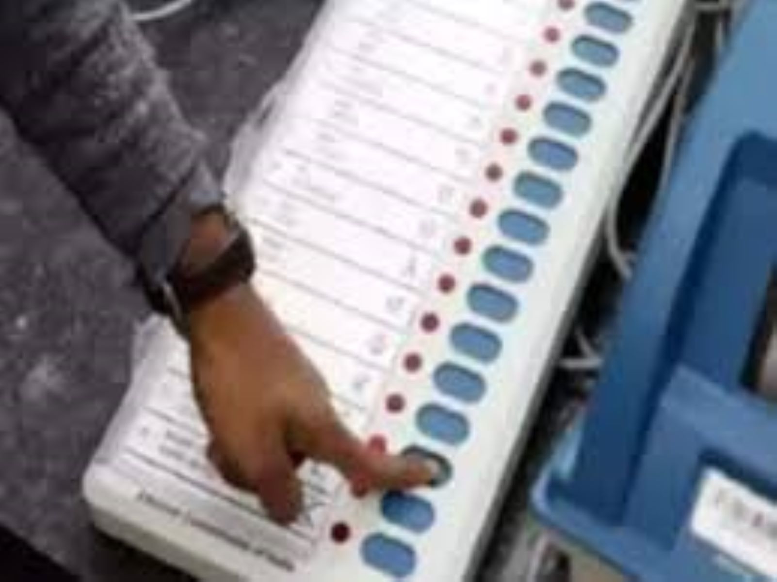 பரபரப்பு! நகர்ப்புற உள்ளாட்சி தேர்தல் என்று தமிழகம் முழுவதும் வழக்குப் பதிவு ஆரம்பம்!