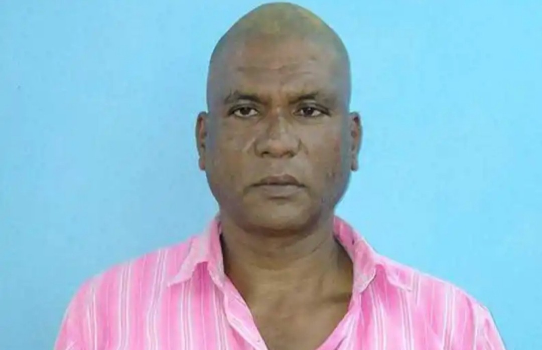 இனிப்பு வாங்கித் தருவதாக இழுத்துச்சென்று 5 வயது  சிறுமியை நாசம் செய்த காமுகன்.!! புதுச்சேரியில் பரபரப்பு.!!