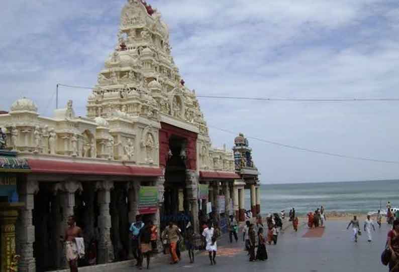 கோவிலுக்குள் தேங்கிய மழை நீர்! அதுவும் இங்கு இதுதான் முதல்முறையாம்!