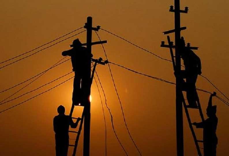 ஊழியர்களுக்கு ஷாக்கான செய்தி சொன்ன மின்சார துறை!! தடுப்பூசி போடாவிட்டால் இது இல்லையாம்!