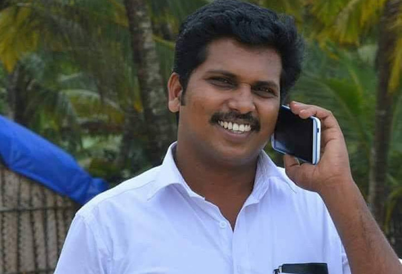 கேரளாவில் நடந்த பயங்கரம்! 11 முறை கொடூரமாக குத்தி கட்சி நிர்வாகி படுகொலை!