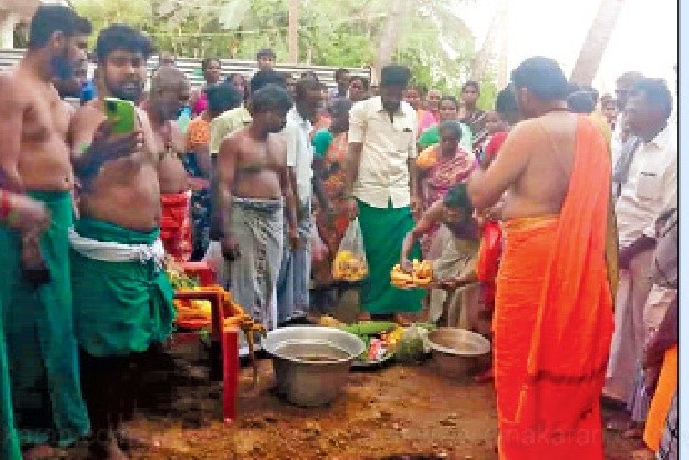 குரங்கிற்கு கோவில், சிறப்பு பூஜை; வினோத கிராமம்