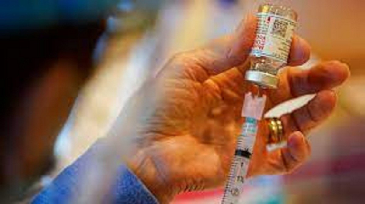 பூஸ்டர் டோஸ் தடுப்பூசியின் ஆய்வு முடிவுகள் வெளியீடு! இது ஒமிக்ரானை தடுக்குமா?