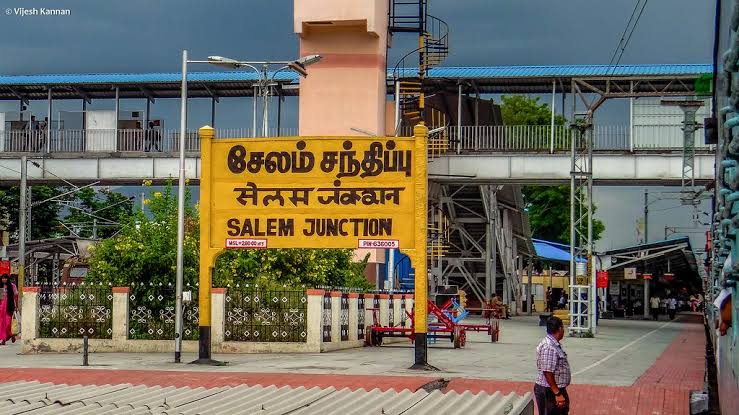 சேலம் மாவட்டத்தில் நடந்த விபத்தில் கட்டிட தொழிலாளி மரணம்