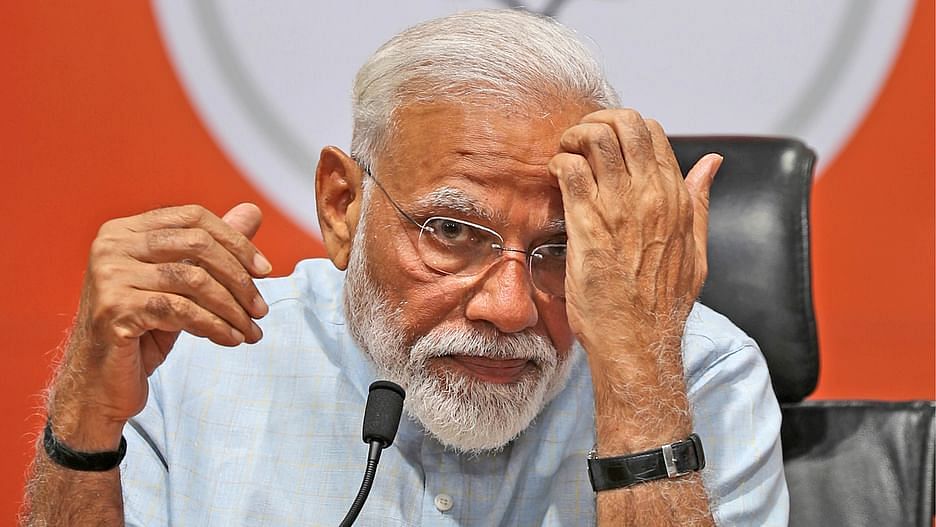 பெகாசஸ் விவகாரம்! திக்கு முக்காடும் பிரதமர் மோடி! 