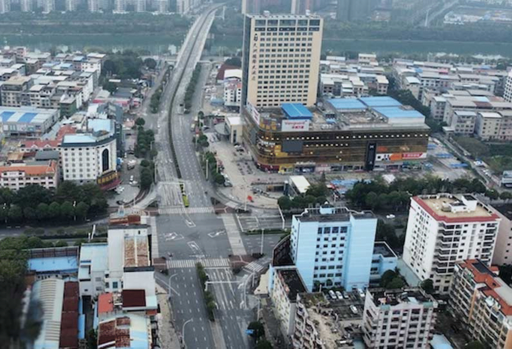 ஒமைக்ரான் எதிரொலி! சீனாவில் இதற்கு தடை அவதியில் மக்கள்!