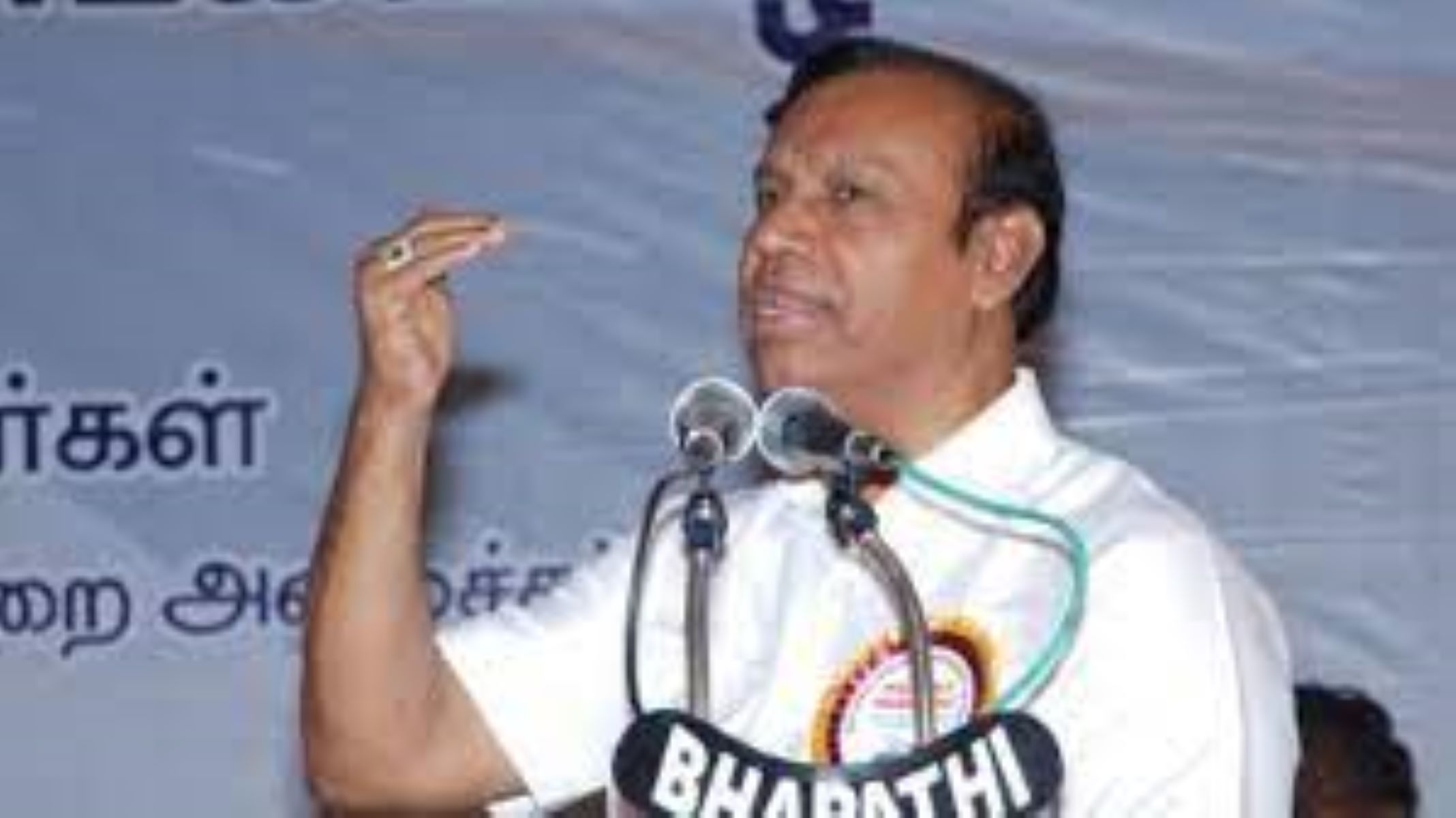 கட்சி நிர்வாகிகளுக்கு சுயமரியாதை இருக்கக்கூடாது! டி ஆர் பாலு பரபரப்புப் பேச்சு!