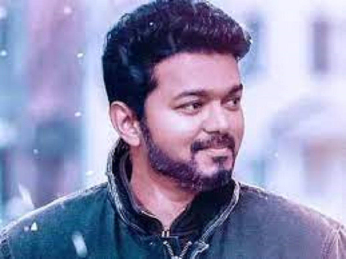 தள்ளி வைக்கப்படும் விஜய் படம்! இதற்கு படக்குழு சொல்லும் காரணம் என்ன?