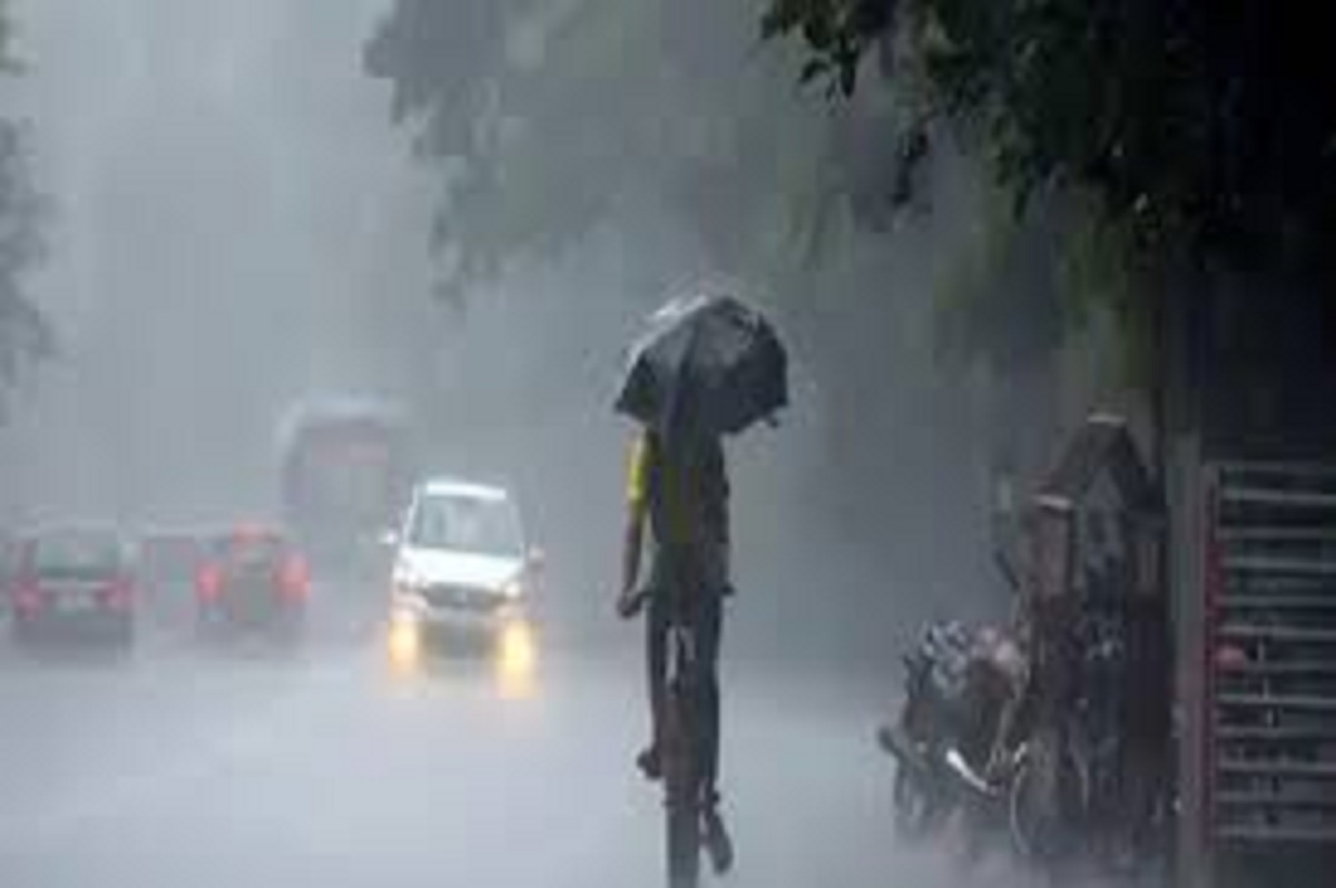 தமிழகத்தில் இந்த மாவட்டங்களில் இடி, மின்னலுடன் மழை பெய்யக்கூடும்!