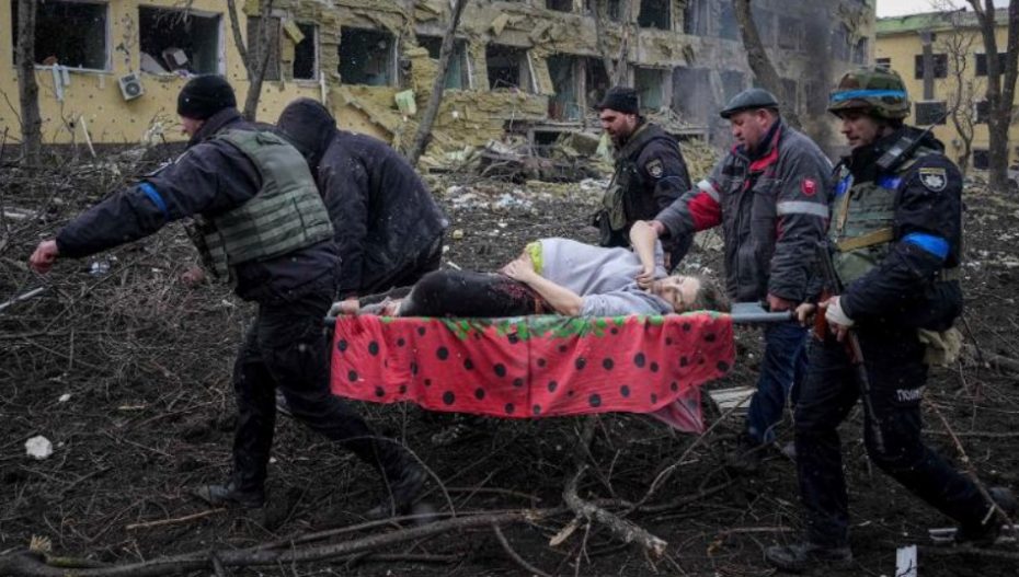 ஈவிரக்கமற்ற புதியின்! மகப்பேறு மருத்துவமனையை தாக்கிய ரஷ்ய படை!