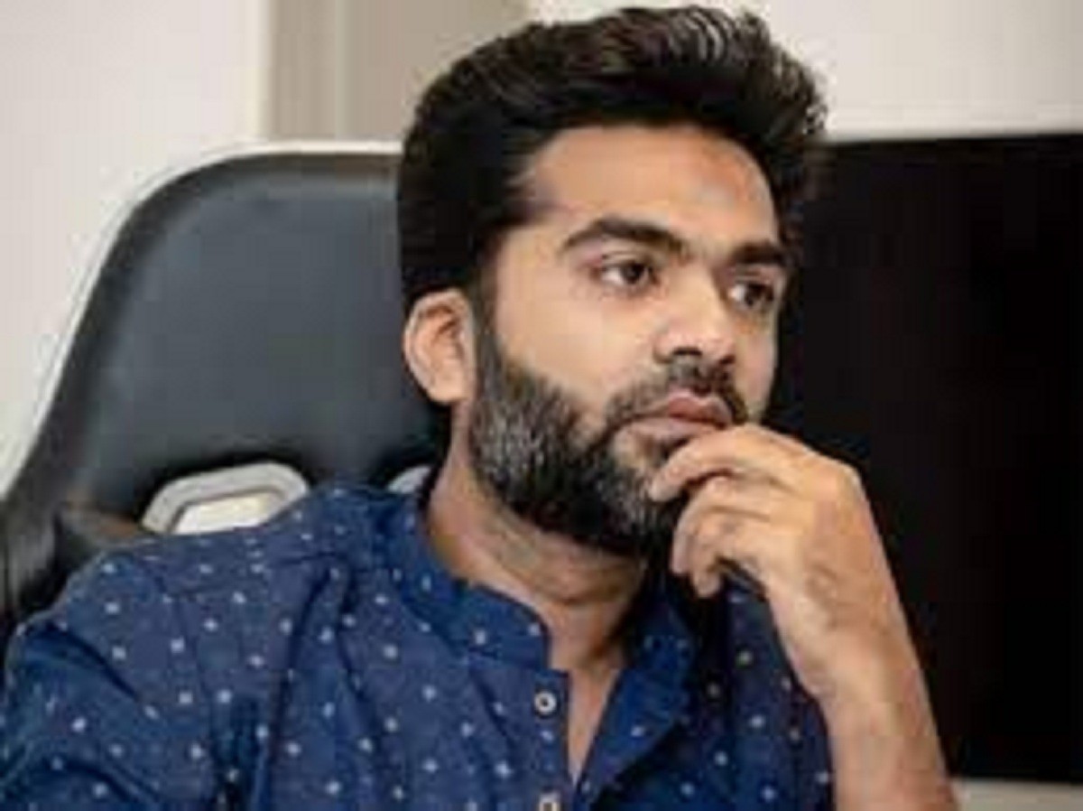 சிம்புவின் அடுத்த படத்தில் வில்லனாக நடிக்க உள்ள நடிகர் இவர் தானாம்!
