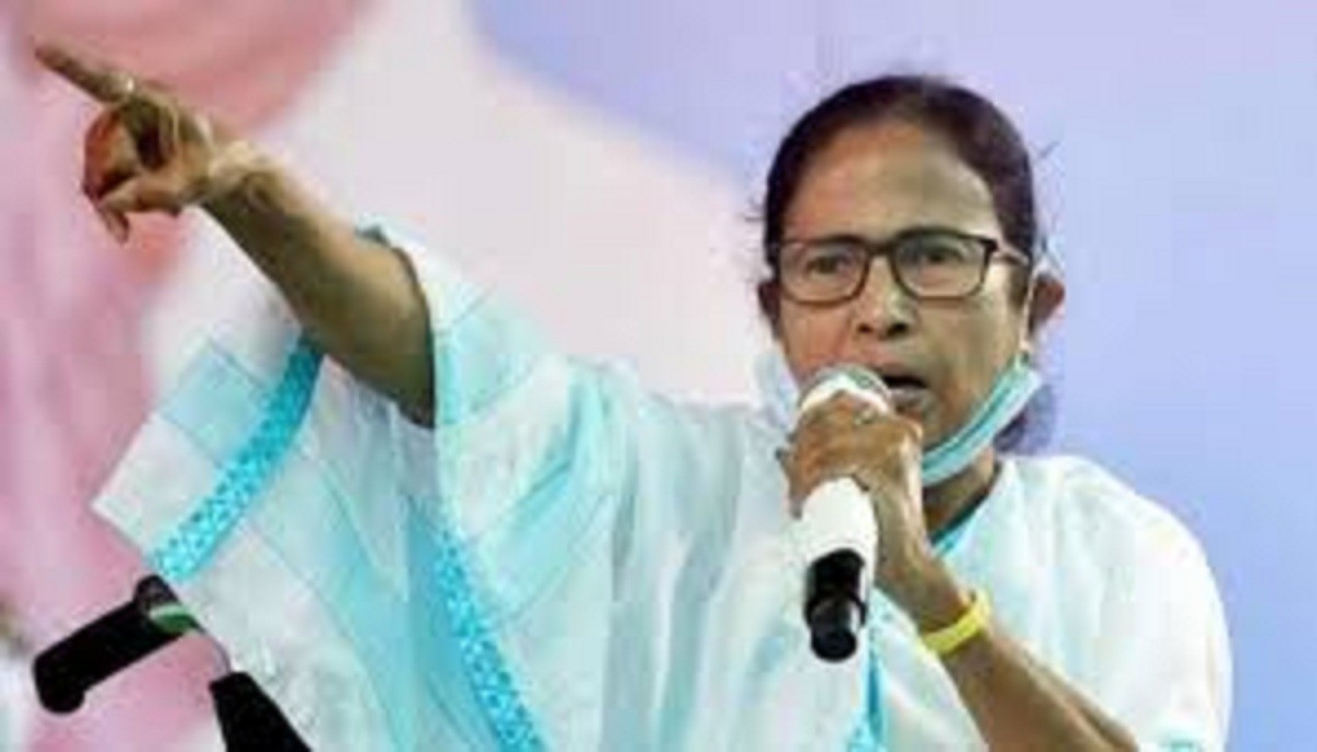 அவர்களை அழைத்து வருவதில் ஏன் இவ்வளவு தாமதம்? மம்தா ஆவேசம்!