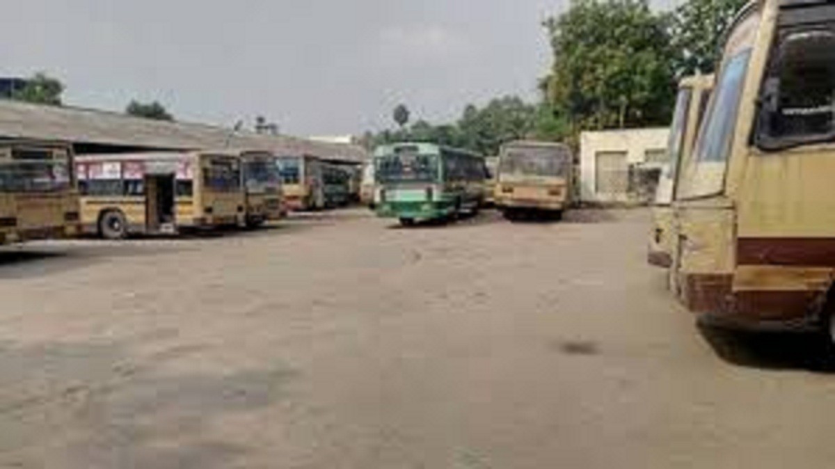 பேருந்துகள் இயங்கவில்லை! நாடு தழுவிய வேலைநிறுத்த போராட்டத்தின் எதிரொலி!!