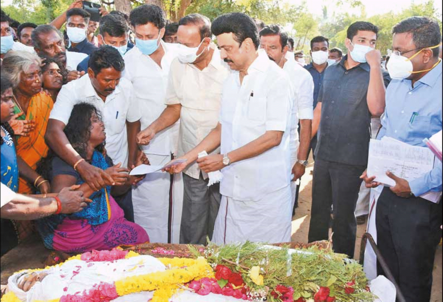 தஞ்சாவூர் தேர் விபத்து! விளக்கமளிக்க வார்த்தைகளில்லை முதலமைச்சர் ஸ்டாலின் பேட்டி!