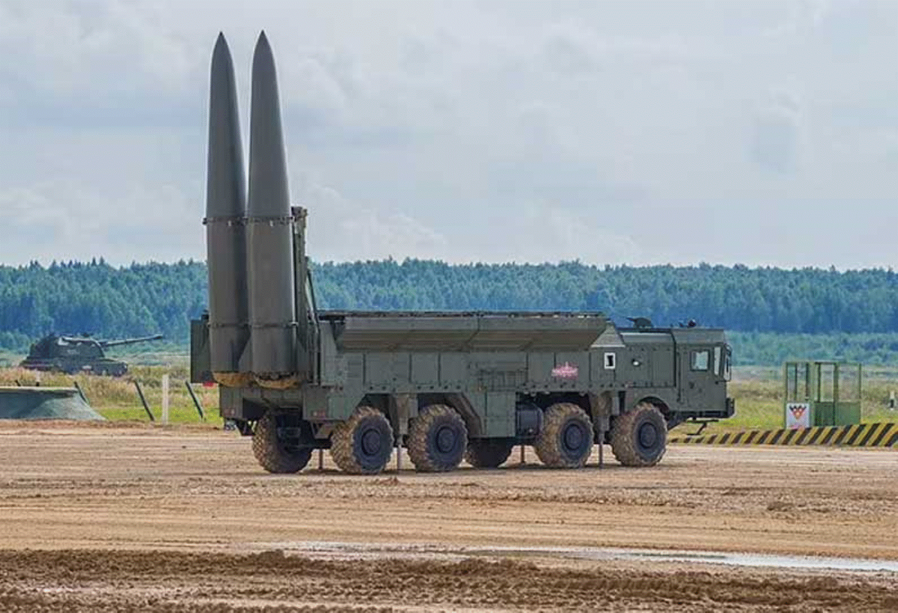 அணு ஆயுதங்களை சுமந்து செல்லும் ஏவுகணைகள் தாக்குதல் நடத்தி பயிற்சி! உலக நாடுகளை அலறவிட்ட ரஷ்ய படை வீரர்கள்!