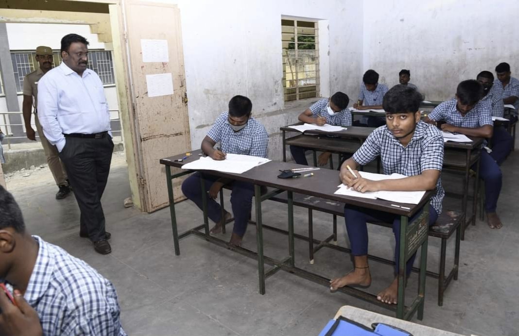 10 மற்றும் 12 ஆம் வகுப்பு மாணவர்கள் இத்தனை சதவிகிதம் பேர் தேர்ச்சியா? அசத்திய தேனி மாணவர்கள்! 