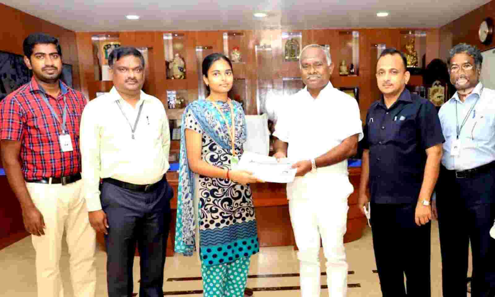 Salem engineering student is amazing! Jobs at Infosys for Rs 10 lakh