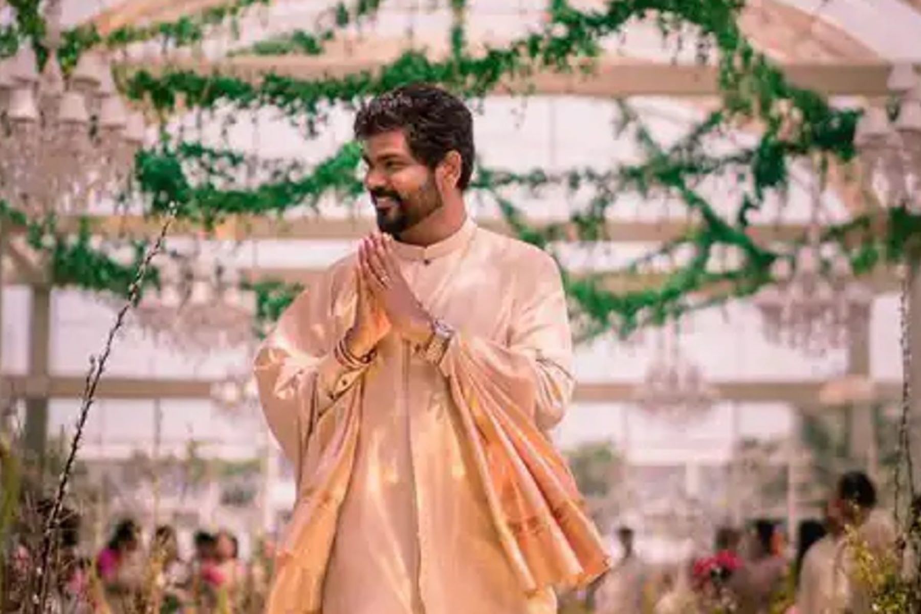 திருப்பதியில் நடந்த விதிமீறல்! பகிரங்க மன்னிப்பு கேட்டார் விக்னேஷ் சிவன்!