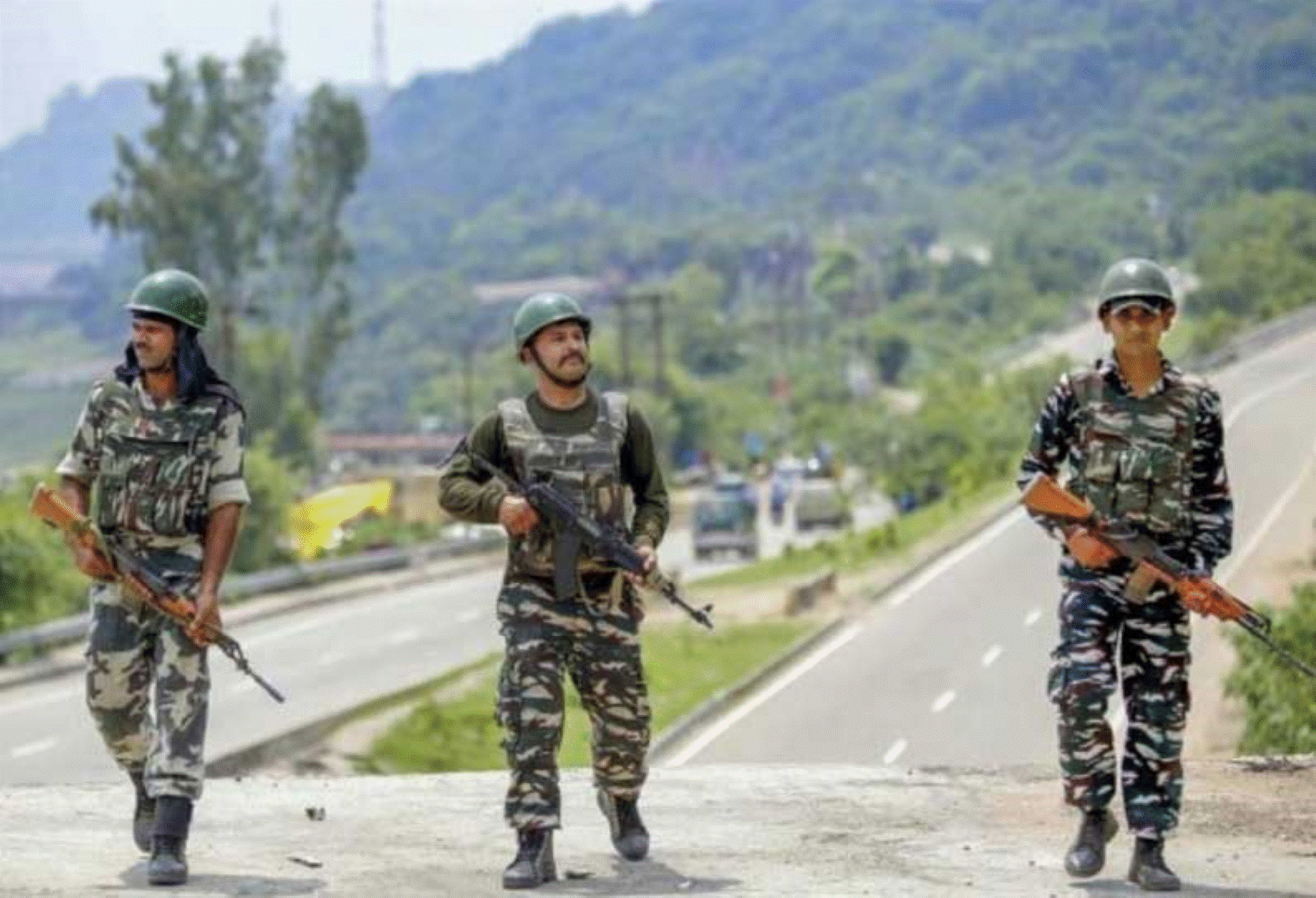 பட்டதாரி இளைஞர்களே இந்திய ராணுவத்தில் பணியாற்ற விருப்பமா? இதோ வெளியானது உங்களுக்கான அறிவிப்பு!