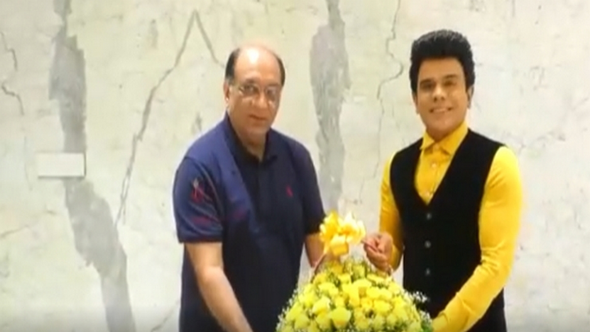 ‘தி லெஜண்ட்’ படத்தின் அடுத்த அறிவிப்பு… வெளிநாட்டு உரிமையைக் கைப்பற்றிய பிரபல நிறுவனம்!