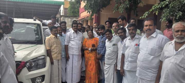 பெரியகுளம் நகராட்சியில் புதிய வாகனங்கள் வழங்கும் நிகழ்ச்சி!