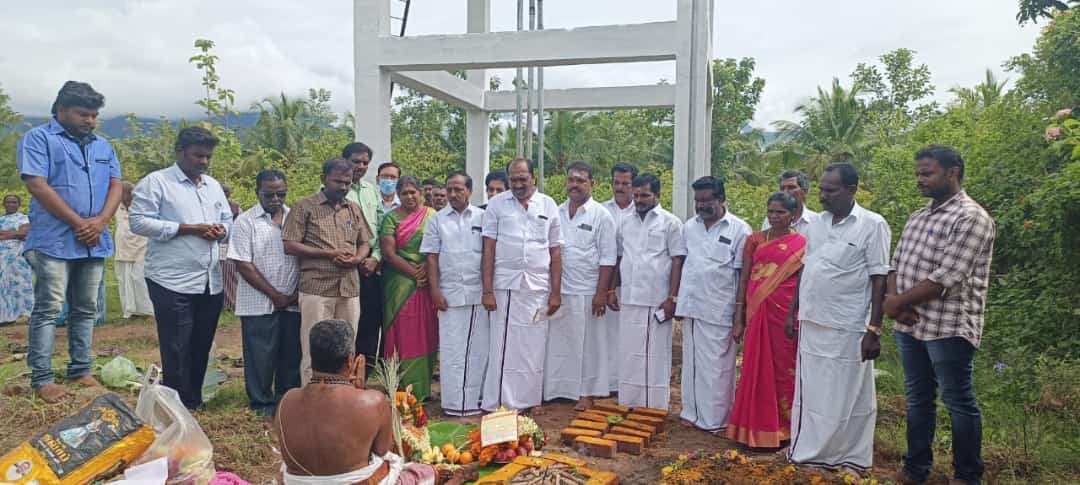 கீழவடகரை ஊராட்சியில் துணை சுகாதார நிலைய கட்டிடத்திற்கான பூமி பூஜை!