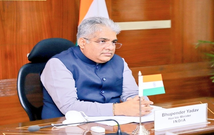 பணிபுரியும் பெண்களின் கவனத்திற்கு! மத்திய அமைச்சர் வெளியிட்ட அறிவிப்பு!