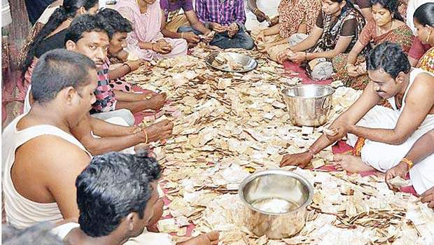 அடேங்கப்பா!! அலைமோதிய பக்தர்கள் கூட்டம்..ஒரு நாளில் இவ்வளவு வசூலா? இது உண்டியலா இல்ல புதையலா?.
