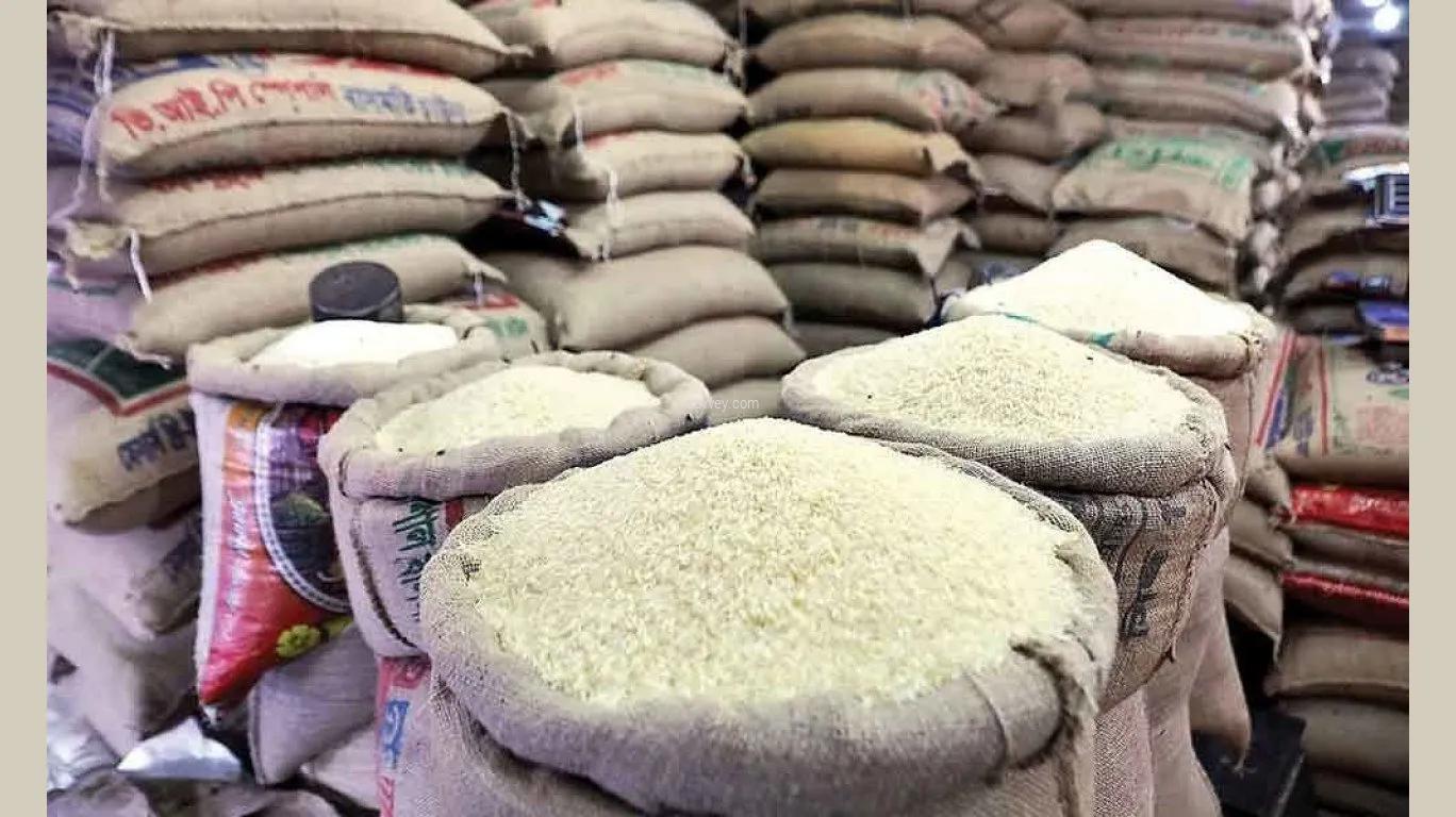 Smuggling of ration rice from Tamil Nadu to Kerala - caught by the police!
