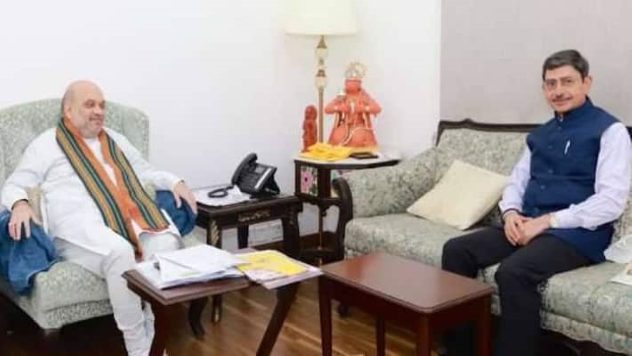 பாஜக நிர்வாகிகள் வீட்டில் பெட்ரோல் குண்டு வீச்சு! அவசரமாக டெல்லிக்கு அழைக்கப்பட்ட தமிழக ஆளுநர் அடுத்தது என்ன?