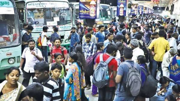 அரசு உழியரை தாக்கிய ஆட்டோ ஓட்டுனர்! அப்பகுதியில் பேருந்துகள் நிறுத்தம் மக்கள் அவதி!