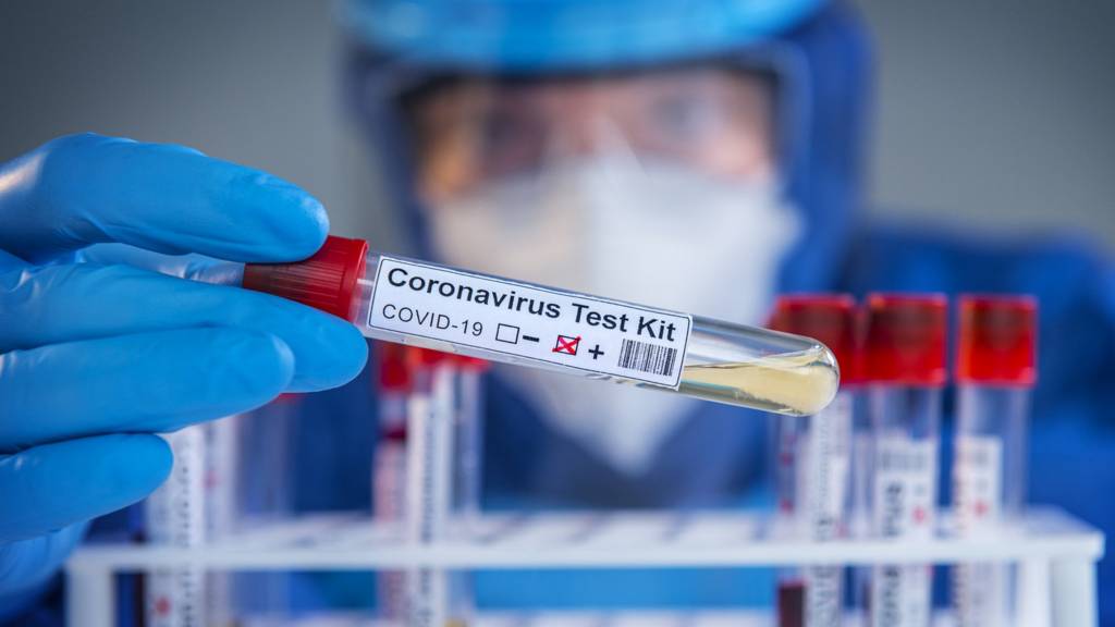 பொன்னியன் செல்வன் படத்தின் நடிகருக்கு தொற்று வைரஸ் உறுதி! அதிர்ச்சியில் தமிழ் சினிமா!