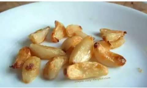 வறுத்த பூண்டுகளை சாப்பிட்ட 24 மணிநேரத்தில் ஏற்படும் அற்புதங்கள் பற்றி தெரியுமா?