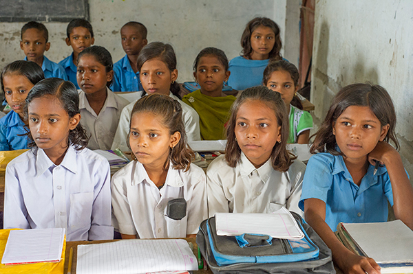 நிலா வரை சென்று விட்டு வந்த நிலையிலும் பெண்குழந்தைகளுக்கு முழு சுதந்திரம் கிடைத்ததா?? தற்போதைய காலக்கட்டம் அவர்களுக்கு உதவுகின்றதா??