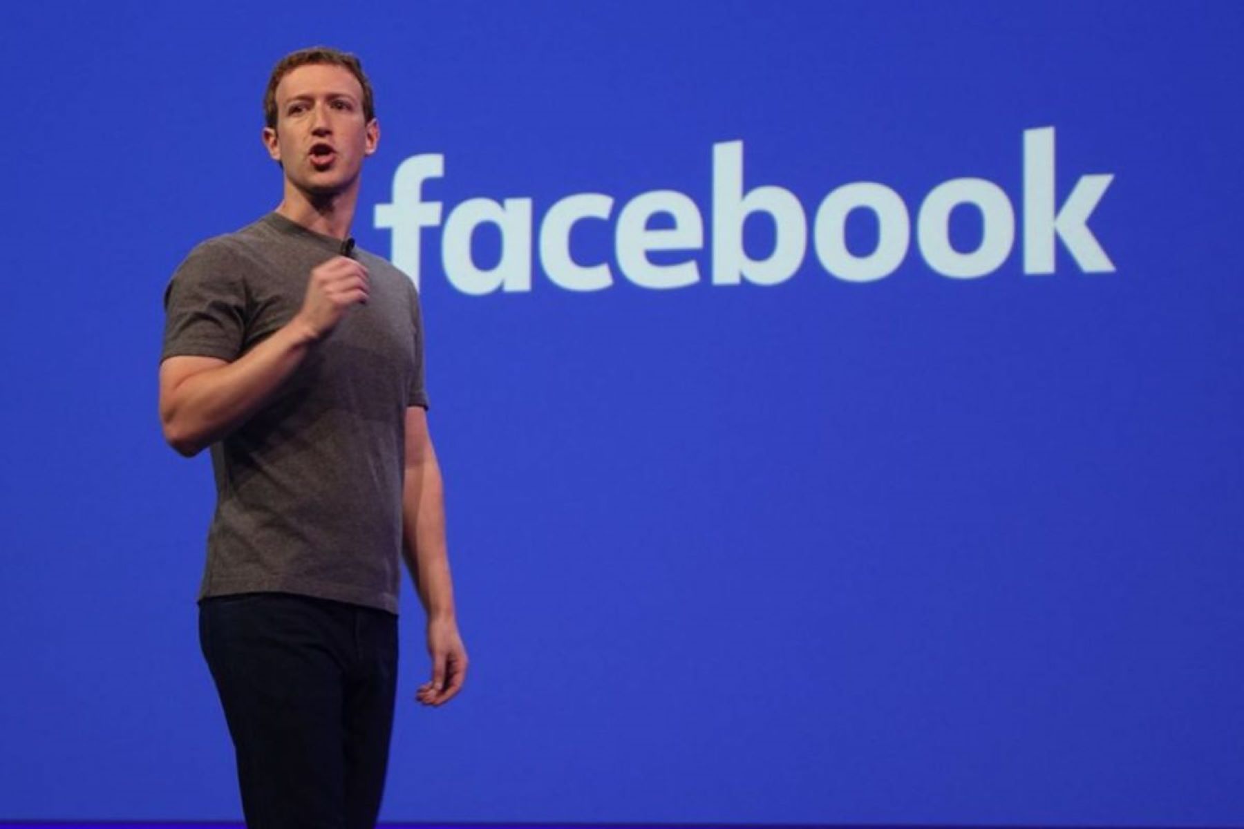 பேஸ்புக் ஊழியர்களுக்கு ஷாக் கொடுத்த சி.இ. ஓ