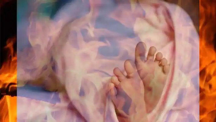 இரண்டு இருசக்கர வாகனம் நேருக்கு நேர் மோதி விபத்து! உடல் கருகி பெண் பலி!