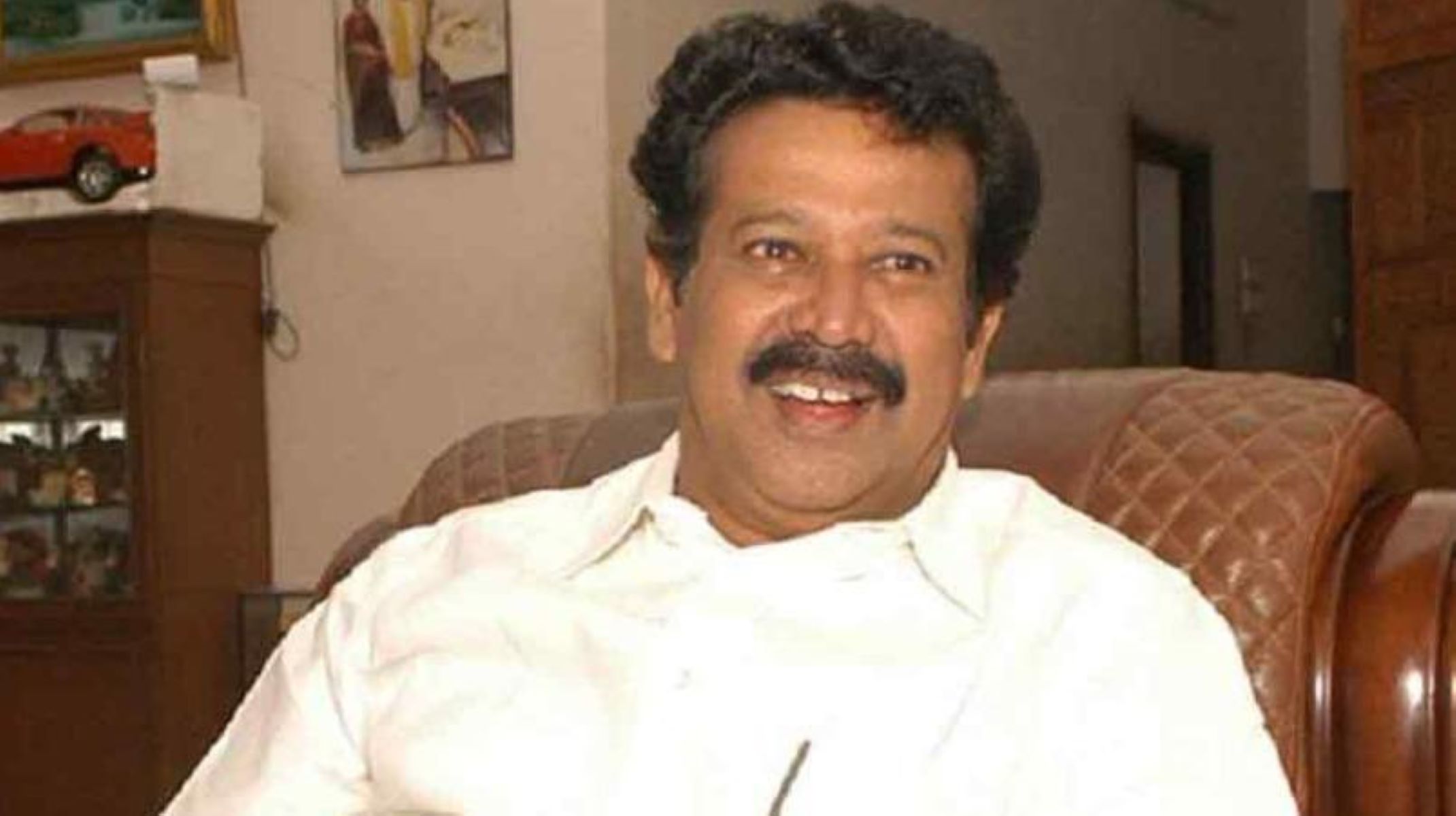 கிராம சபை கூட்டத்தில் குறைகளை தெரிவித்த பொதுமக்கள்! நைசாக நழுவி அமைச்சர்!