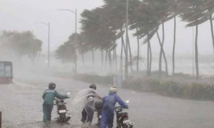 மக்களே உஷார்! ஆறு மாவட்டங்களில் மட்டும் மிக கனமழைக்கு வாய்ப்பு!
