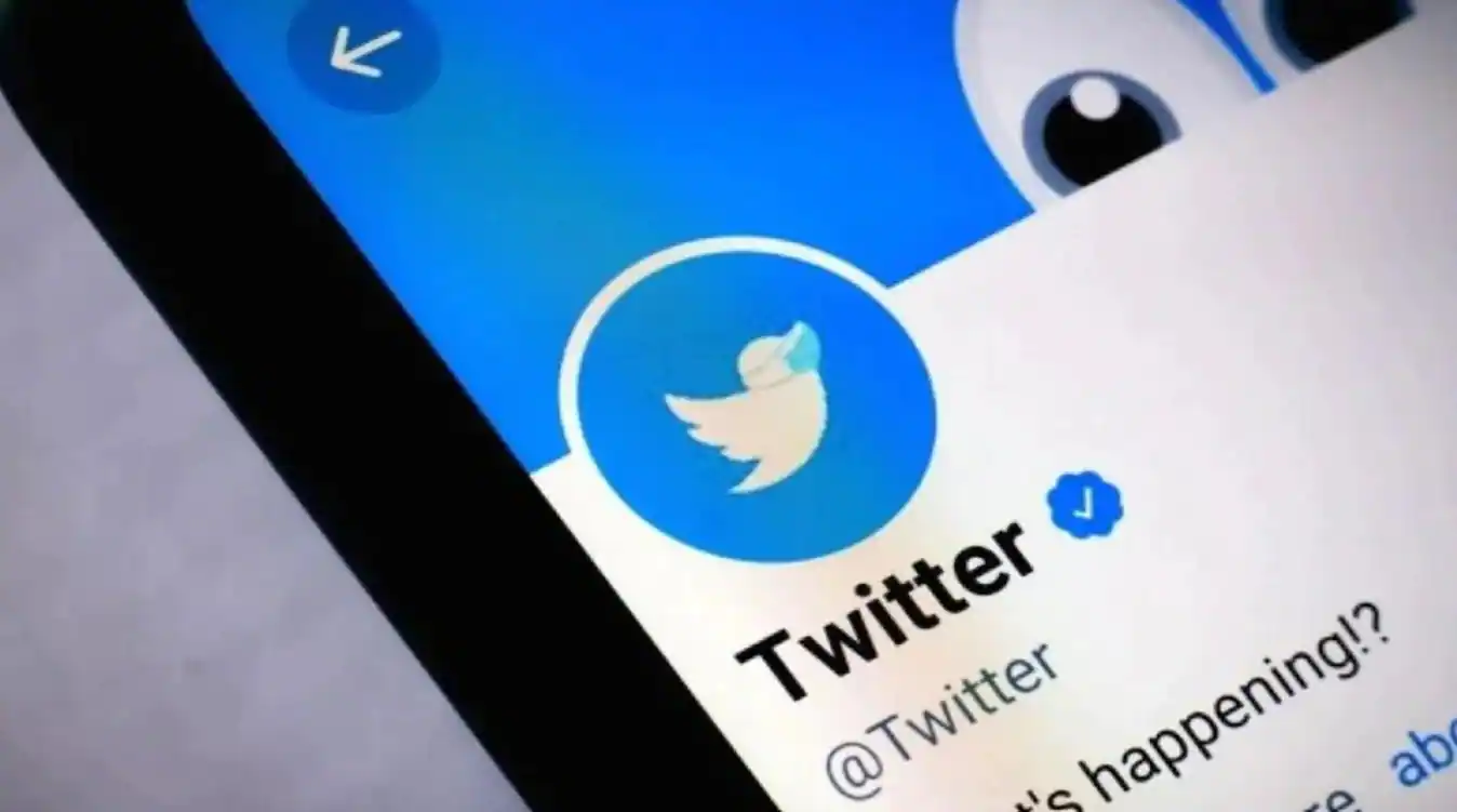 இவர்களின் ட்விட்டர் கணக்குகள் நிரந்தரமாக முடக்கப்படும்! எலான் மஸ்க் அதிரடி!  